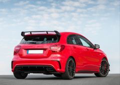 Mercedes w176 a45 difüzör ve egzoz ucu seti siyah 2016 / 2018