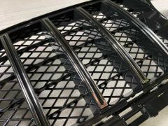 MERCEDES W213 E SERİSİ 2020+ GTR PANJUR SILVER- TELLİ VERSİYON (MESH STYLE)