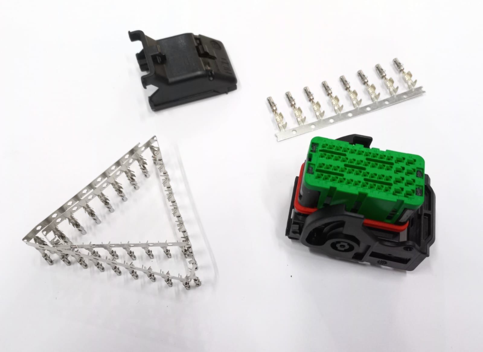 AEM32 48K002  SOKET KABLOSUZ