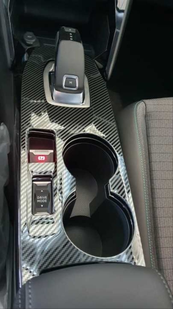 PEUGEOT 2008 ORTA KONSOL KAPLAMA - KARBON