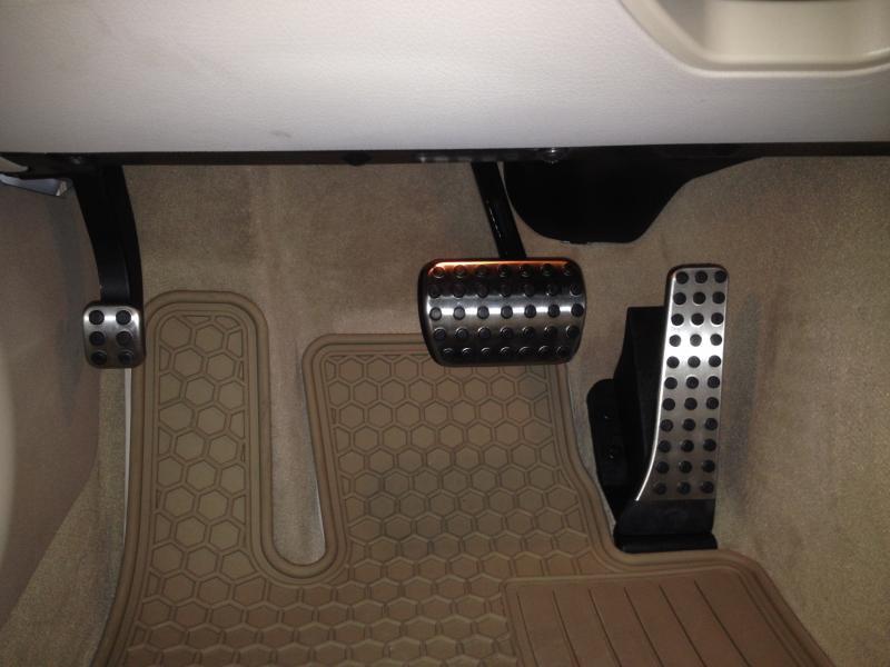 Mercedes C serisi pedal seti takımı geçmeli tüm modeller