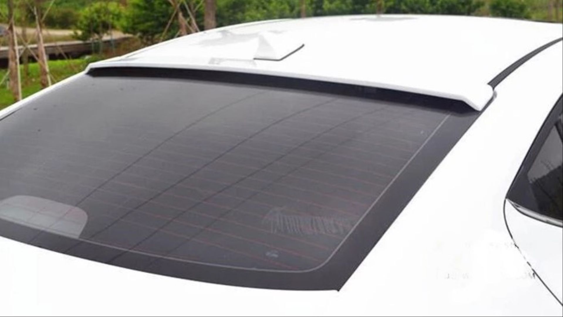 HYUNDAI ELANTRA 2016-2018 CAM ÜSTÜ SPOILER - PIANO BLACK