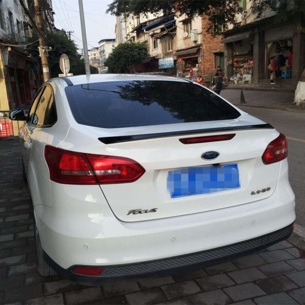 Ford focus 3 sedanbagaj üstü spoiler pianoblack boyalı 2012 / 2018