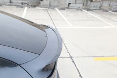 Tesla model y juniper bagaj üstü spoiler pianoblack 2025+