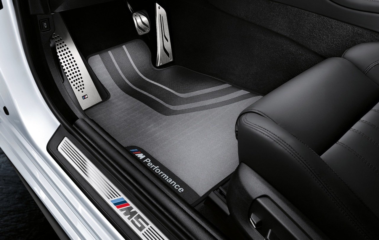 Bmw f20 paspas takımı lateks 1 serisi 2012+ gri - siyah