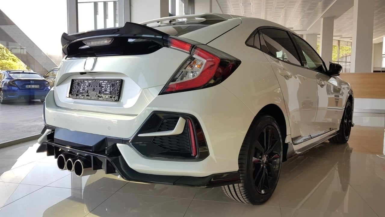 Honda civic fk7 hb dto spoiler siyah boyalı 2016 / 2020