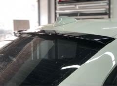 Bmw F30 cam üstü spoiler yarasa tip pianoblack 2012 / 2019