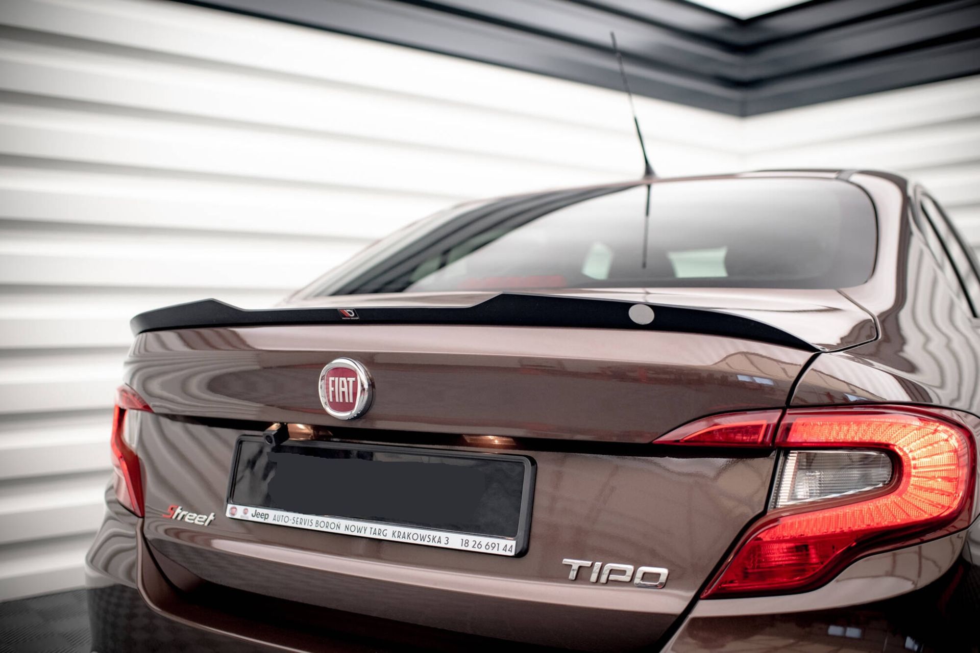 Fiat egea sedan bagaj üstü spoiler yarasa pianoblack boyalı 2015+