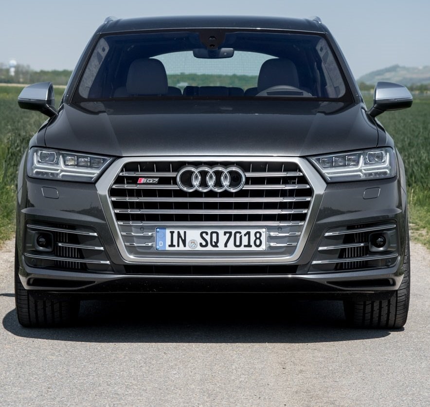 Audi q7 sq7 4M ön panjur ızgara 2016 / 2020
